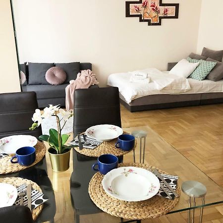 Sienna 93 - Cozy Studio By Homeprime Warsaw Luaran gambar